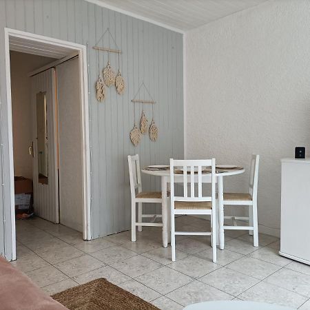 Charmant Appartement Bord De Mer อาร์เจเลส-ซัวร์-แมร์ ภายนอก รูปภาพ